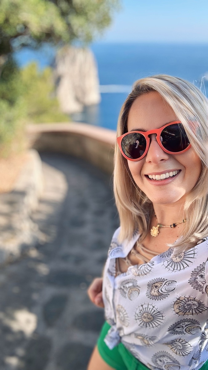 Yane on the coast of Capri